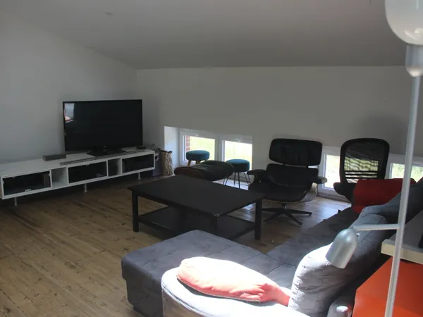 Loue appartement T5 à Planfoy (42)