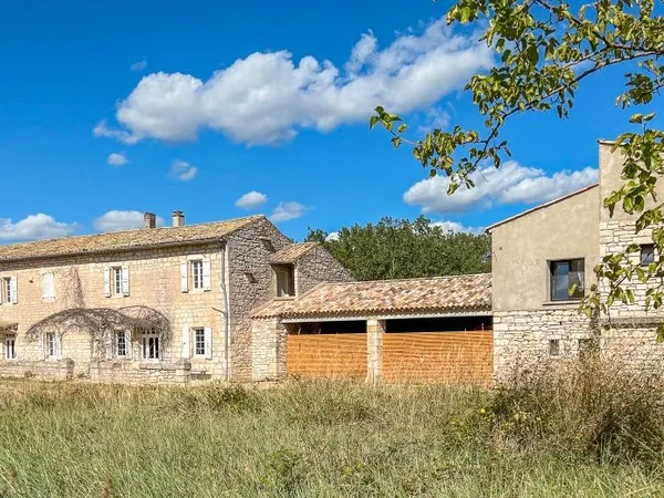 Très grand Mas à vendre
