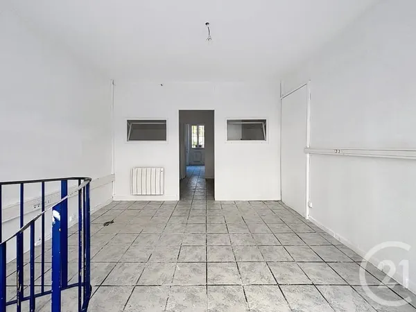 Commerce 79 m²