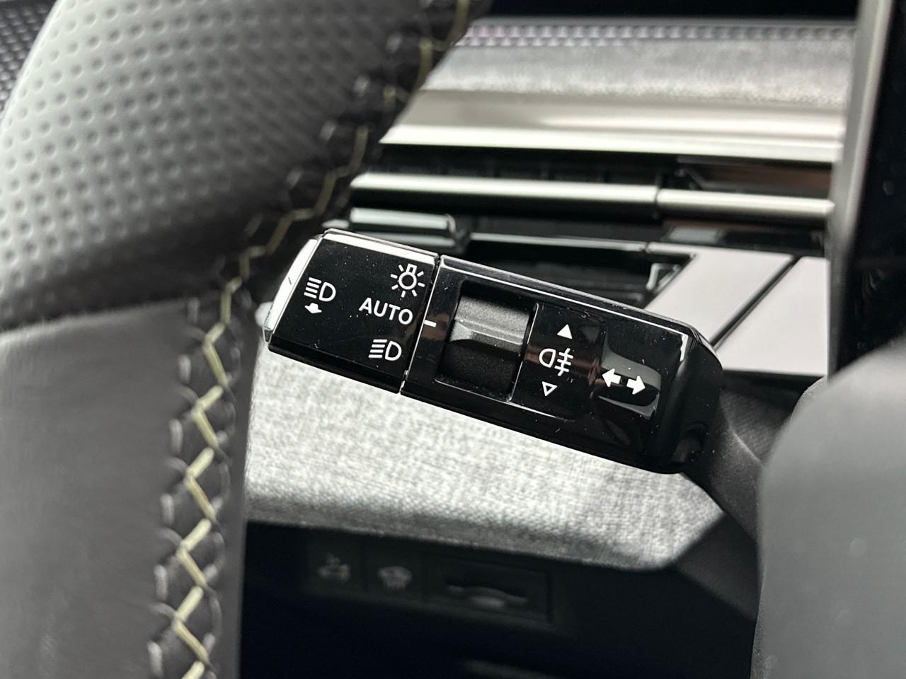 Peugeot 5008 hybrid 145 ch e-dcs6 gt — photo 17