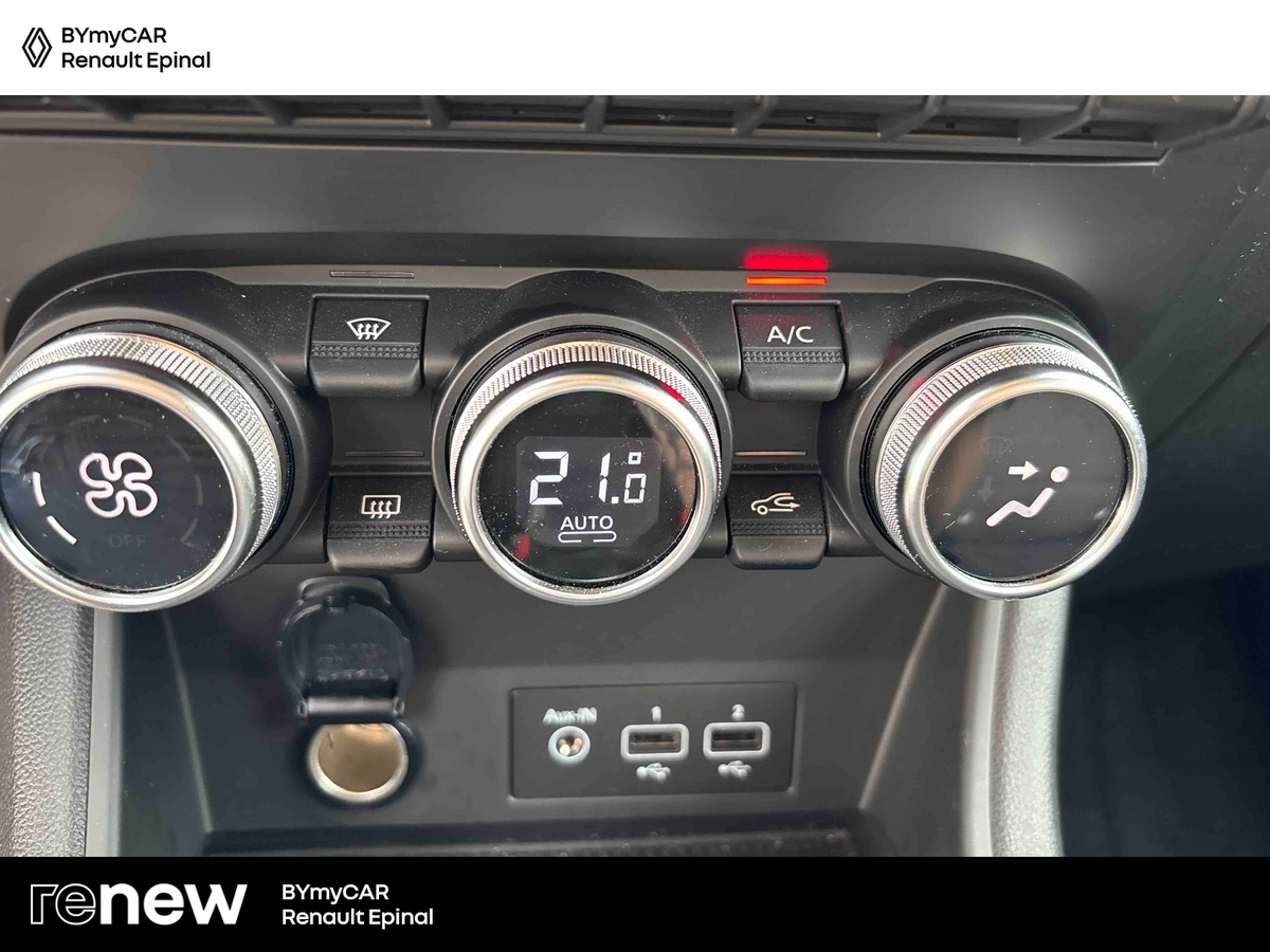 Renault Captur mild hybrid 140 — photo 21