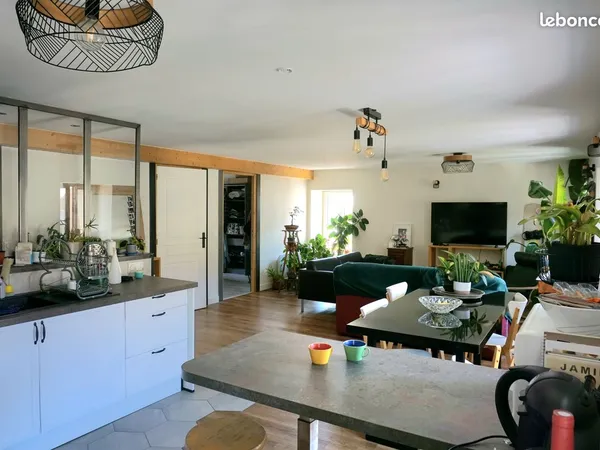 Appartement T3 refait a neuf