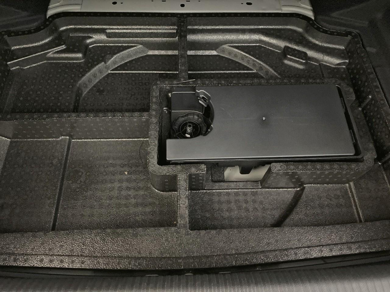 Peugeot 308 hybrid 145 e-dcs6 allure — photo 16