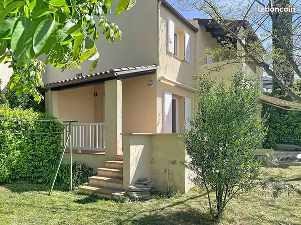 Maison 100 m2 traversante T4 et jardin attenant