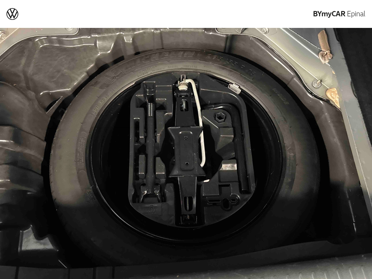 Renault Mégane IV Berline TCe 160 Energy EDC — photo 13