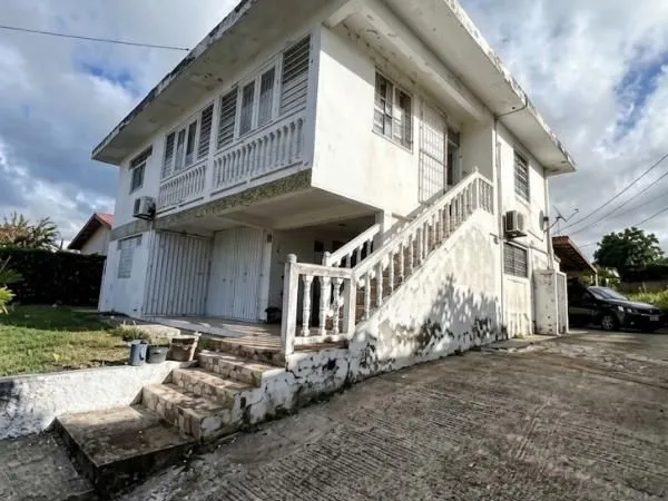 Maison 6 pièces 182 m²