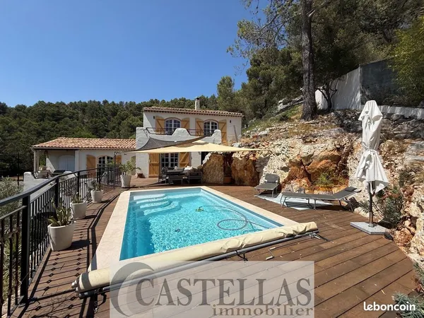 Propriété 4 pièces 104 m²