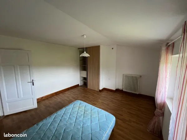 Chambre colocation dans maison
