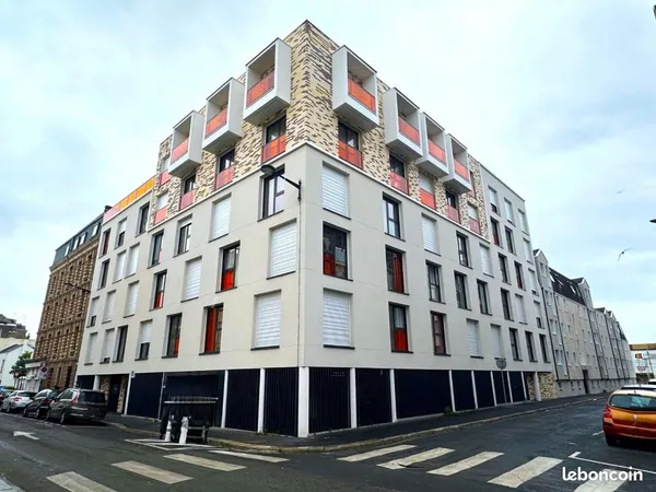 Studio 1 pièce 19 m²