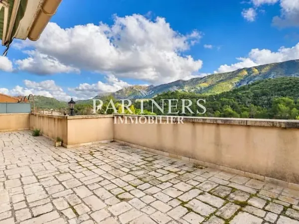 Appartement 3 pièces 103 m²