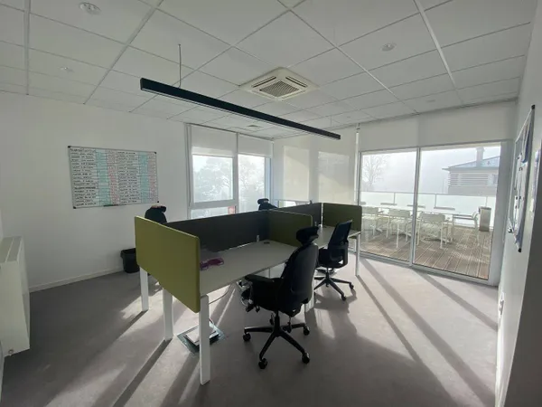Bureaux 3 pièces 1138 m²
