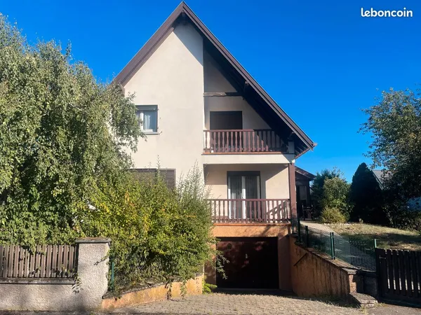 Maison individuelle avec jardin