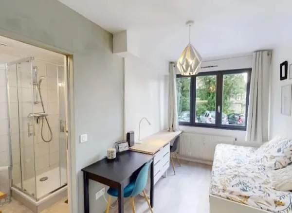 Studio 1 pièce 13 m²