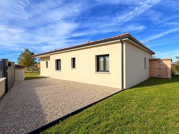 Maison récente de 96 m² avec jardin, terrasse couverte et DPE A - Mazères (09270)