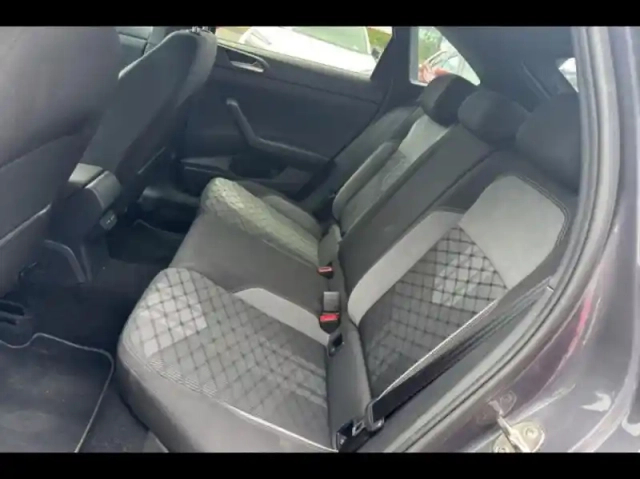 Volkswagen Taigo suv 1.5 tsi 150ch r-line dsg7 gris clair — photo 11