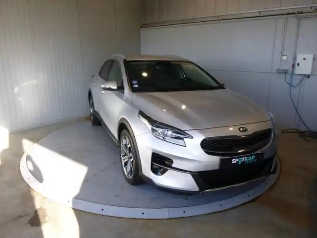 Kia Xceed 1.4 t-gdi 140ch design dct7 — photo 3