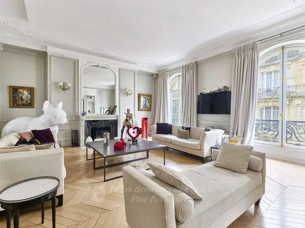 Appartement 4 pièces 181 m²