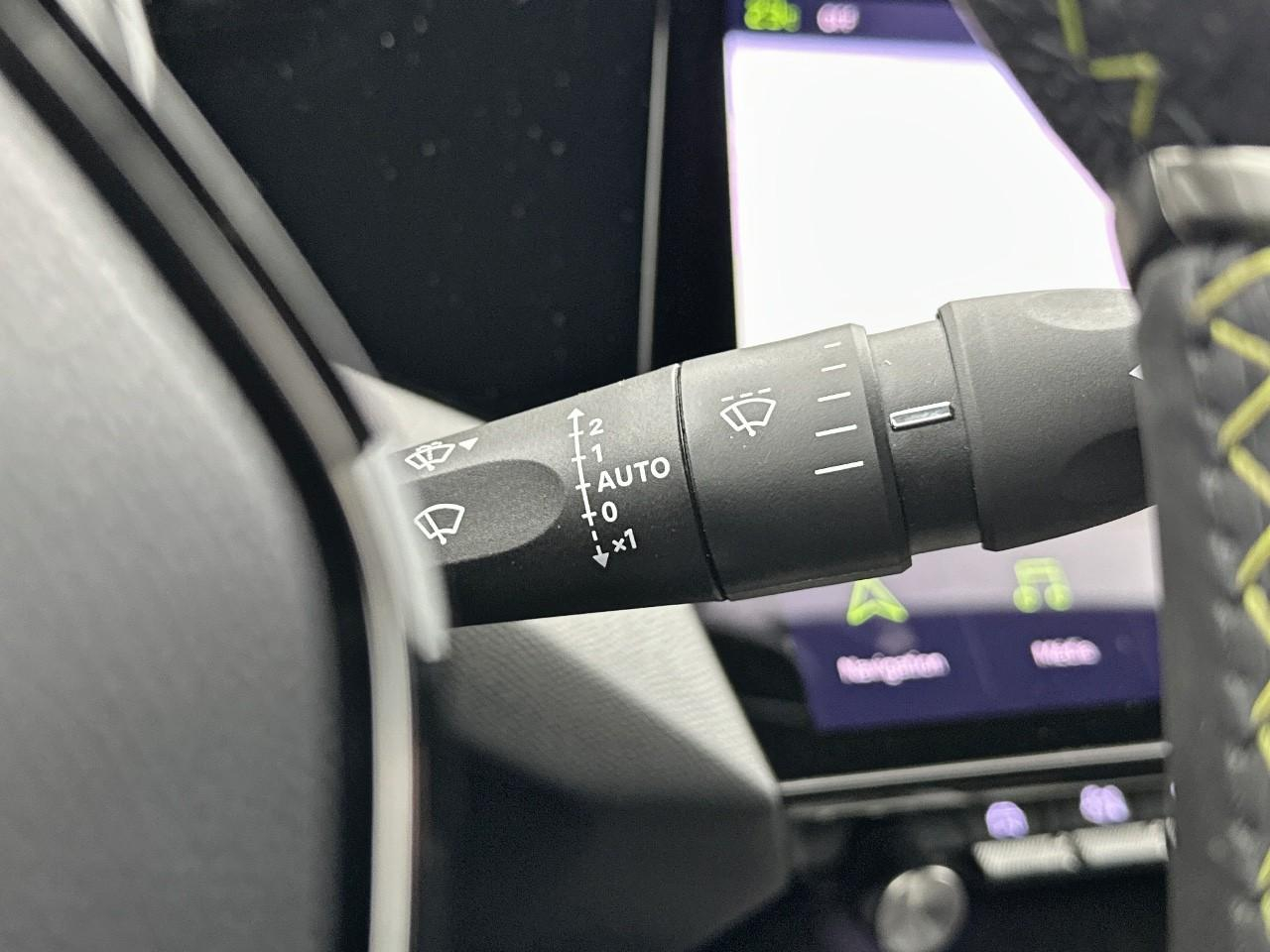 Peugeot 408 puretech 130 ch s&s eat8 gt — photo 18