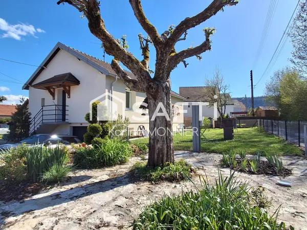 Maison individuelle sur terrain clos à Champagnole