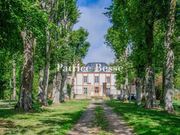 Maison 11 pièces 400 m²