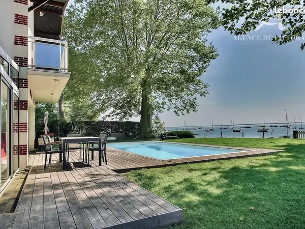 Villa 5 pièces 200 m²