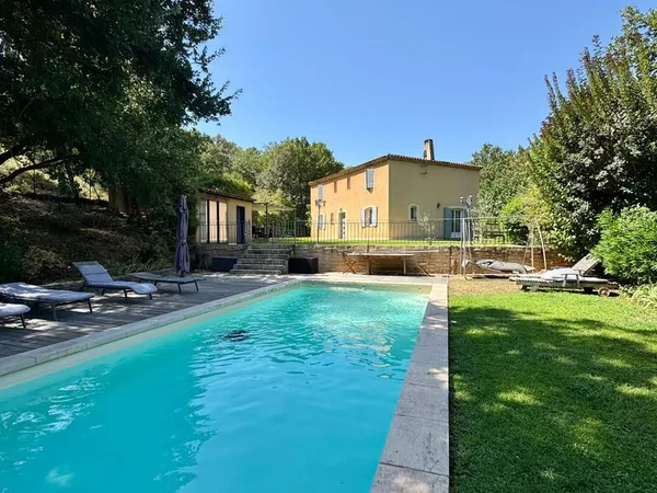 Maison de luxe 6 pièces 200 m²