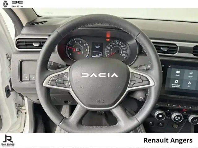 Dacia Duster 1.0 eco-g 100ch  journey + 4x2 — photo 12