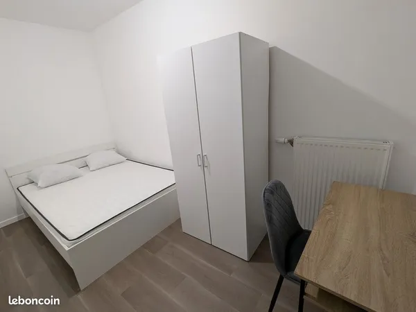 Colocation meublée - Chambre de 9 m² à Moissy-Cramayel - Disponible immédiatement