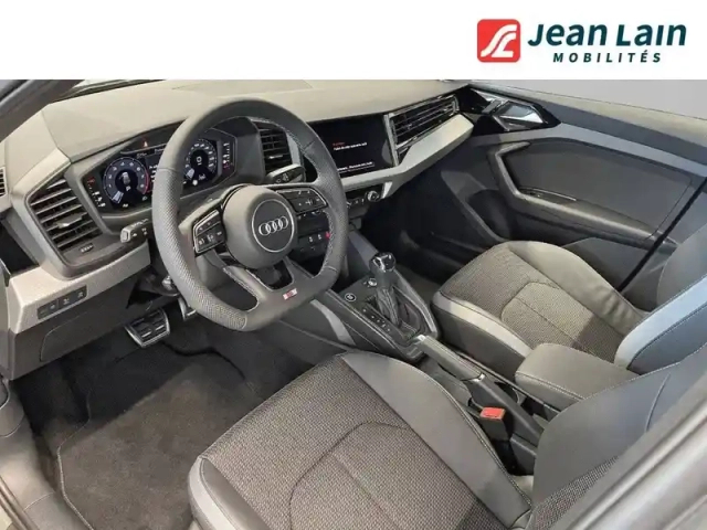 Audi A1 sportback 30 tfsi 116 ch s tronic 7 — photo 11