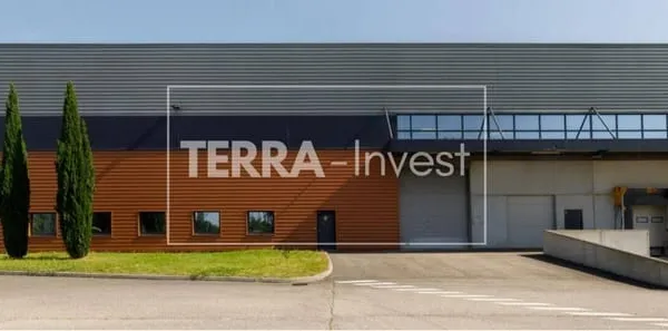 Local d'activité 9623 m²