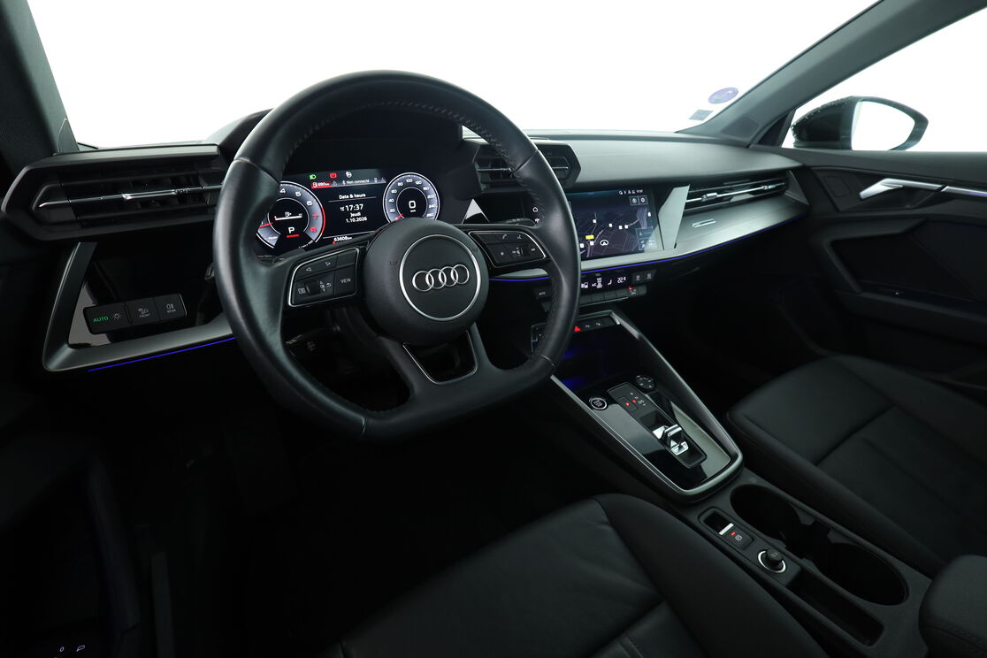 Audi A3 Sportback 35 TFSI mHEV Design Luxe S Tronic 7 — photo 10