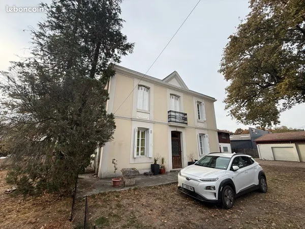 Maison de maître sur 1200 m2 de terrain