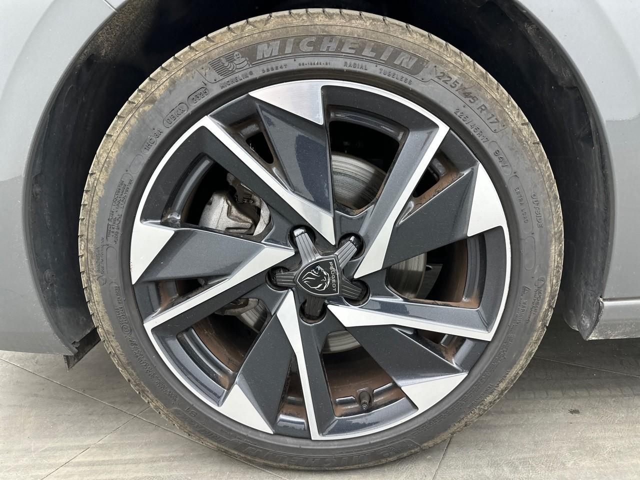 Peugeot 308 bluehdi 130ch s&s eat8 allure — photo 14