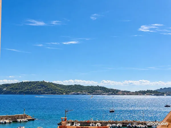 Toulon le mourillon - maison a renover - au dessus du port saint louis