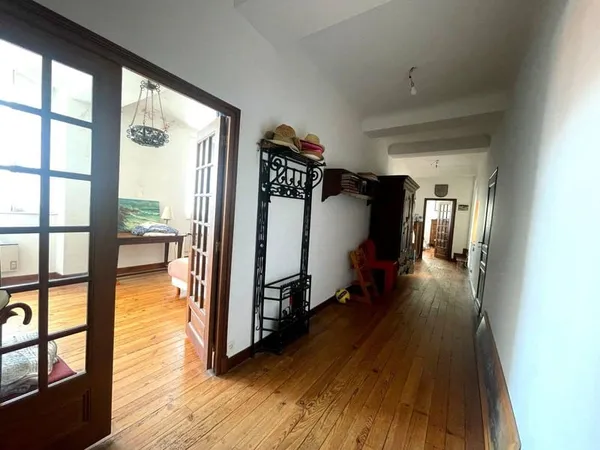 Appartement 6 pièces 143 m²