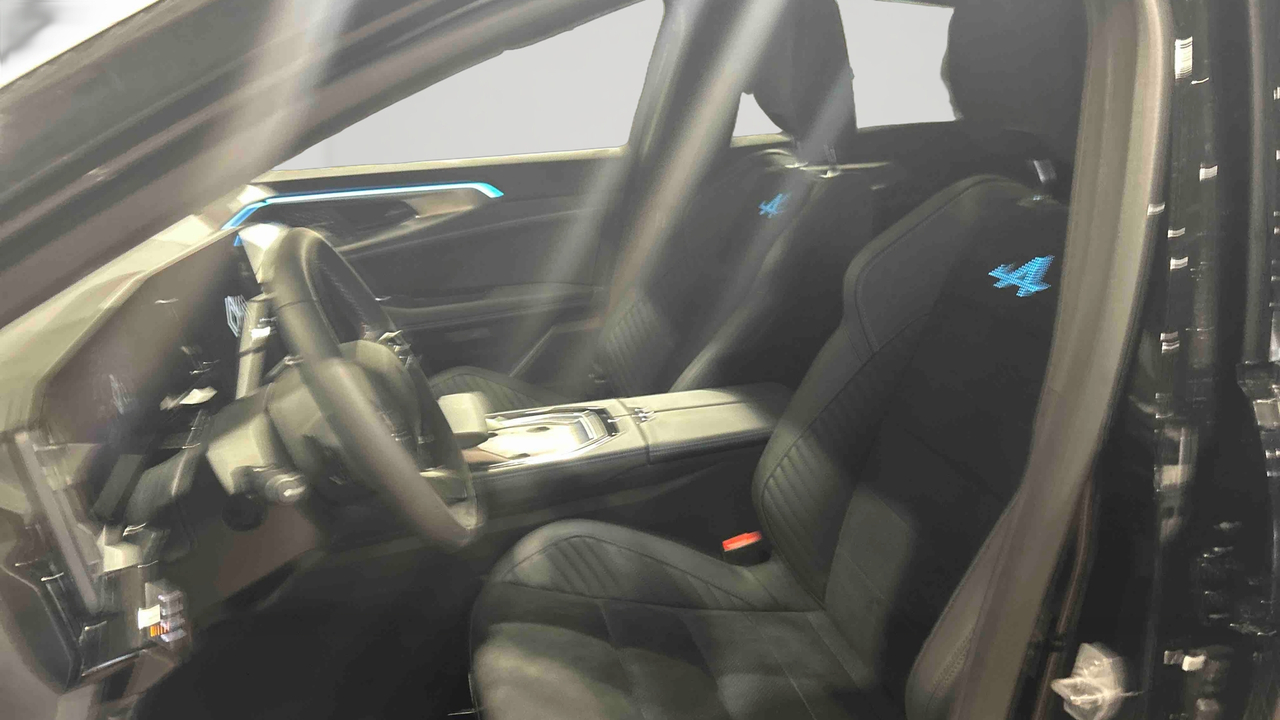 Renault Rafale hyper hybrid E-Tech 300 ch 4x4 — photo 11
