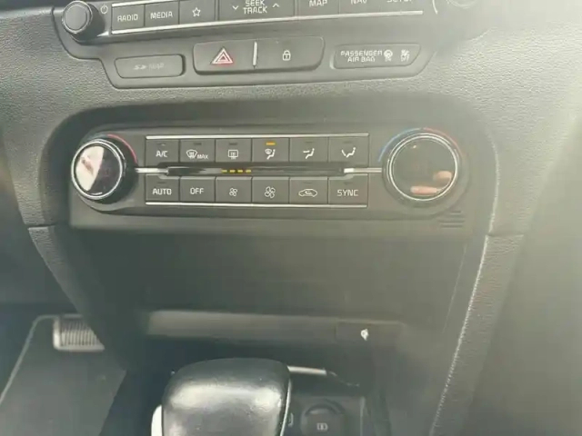 Kia Ceed sw 1.4 t-gdi 140 ch isg dct7 — photo 19