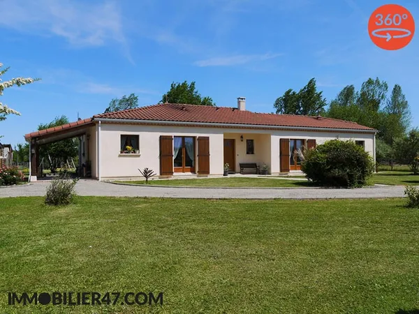 VILLA DE PLAIN PIED AVEC PISCINE
