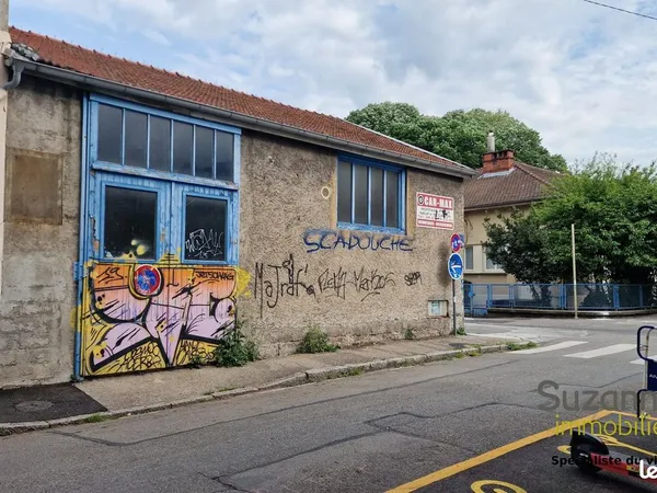 Immeuble 88 m²