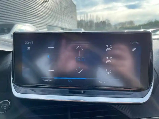 Peugeot 208 puretech 100 s&amp;s bvm6 — photo 34