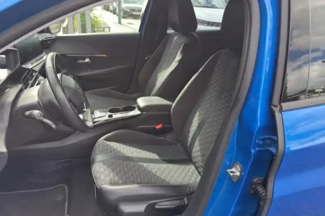 Peugeot 208 electrique 50 kwh 136ch — photo 10