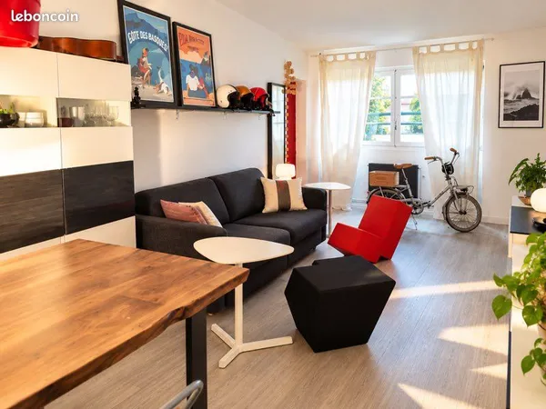 T2 meublé 50 m² - Biarritz Côte des Basques - Bail étudiant 9 mois