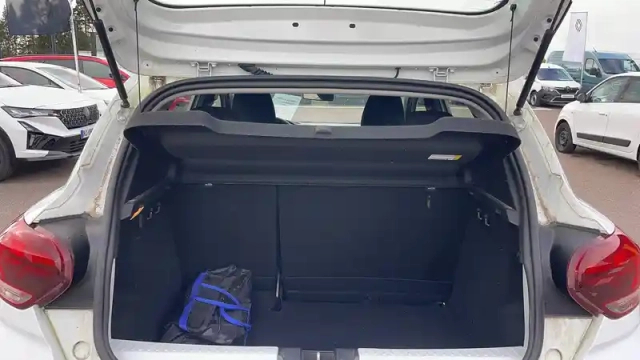 Dacia Sandero eco-g 100 — photo 12