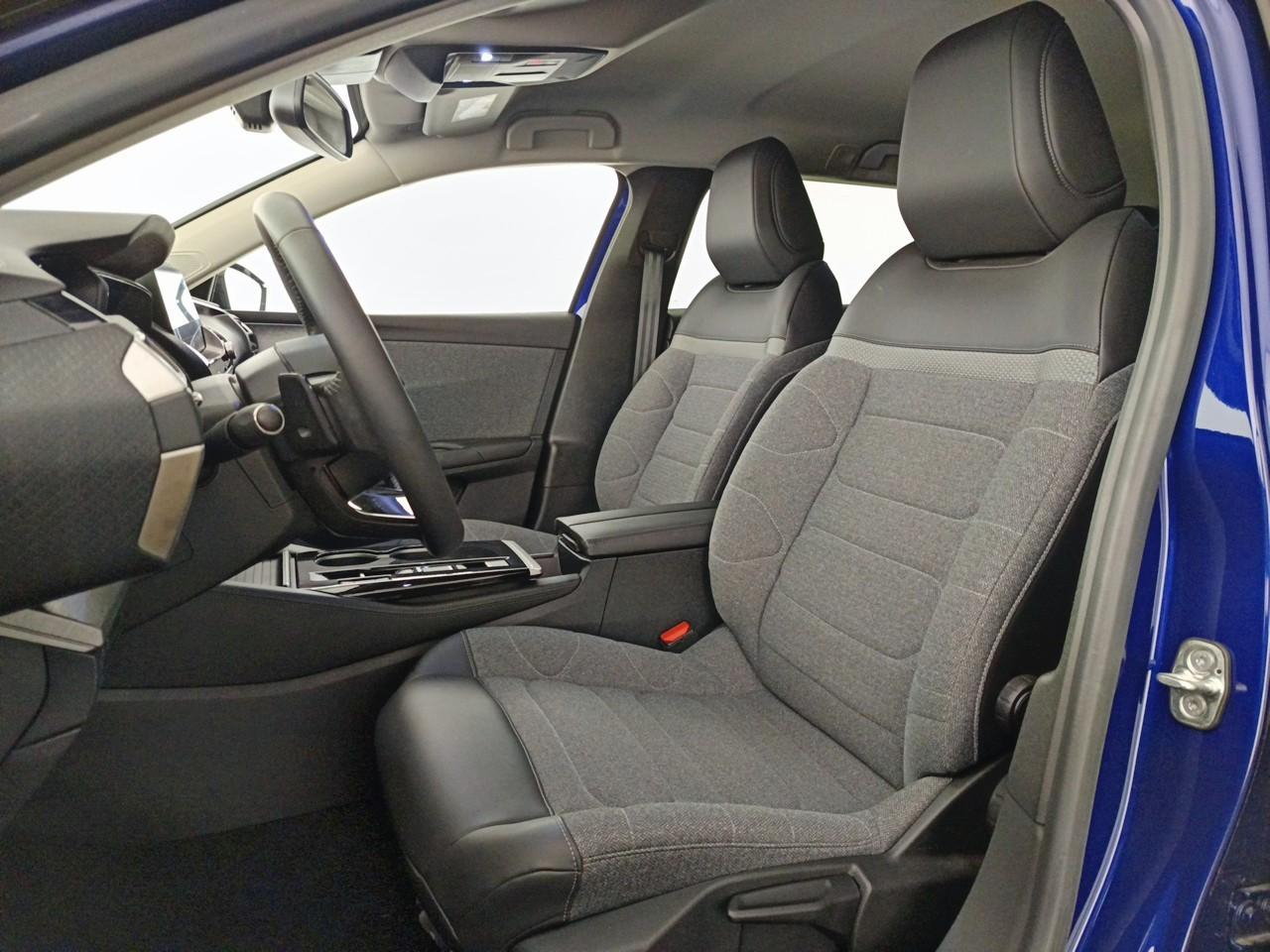 Citroën C5 X hybride rechargeable 225 s&s e-eat8 feel pack — photo 9