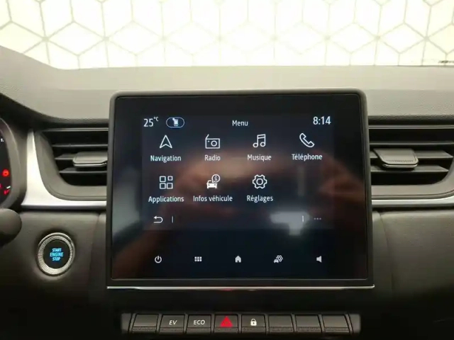 Renault Captur e-tech 145 - 21 — photo 18