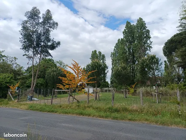 Terrain de loisirs d'une superficie de 1500m², Fondettes