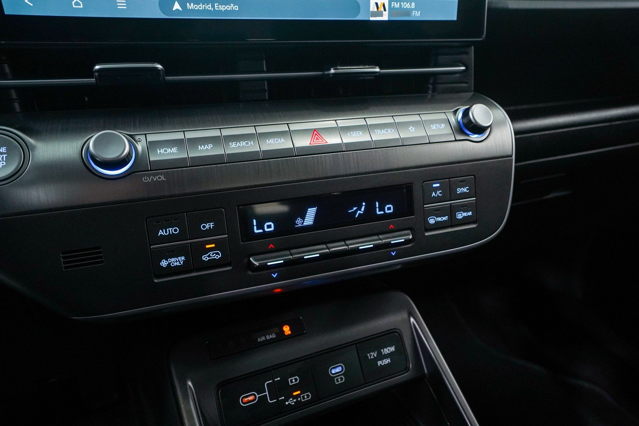 Hyundai Kona — photo 25