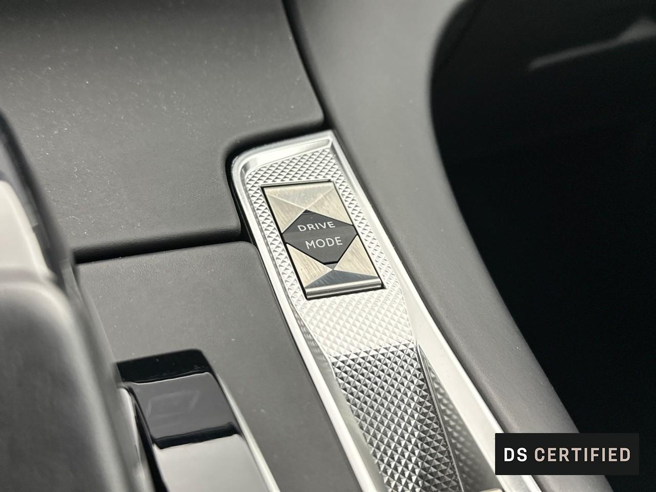 Ds Ds 7 crossback hybride rechargeable e-tense 360 eat8 4x4 opera — photo 30