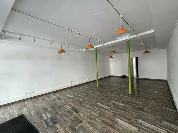 Local commercial 63 m²