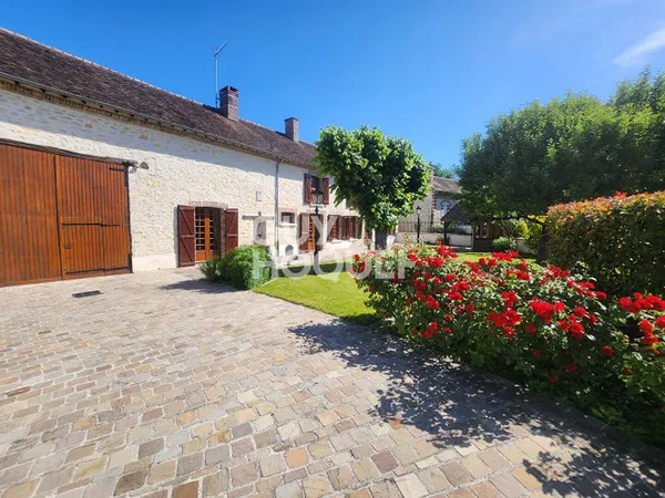Maison 6 pièces 221 m²